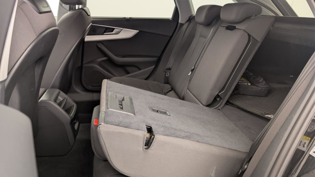 AUDI A4 Avant 35 TFSI 150 S tronic 7 Design - ref: 1-364166 - Photo 12