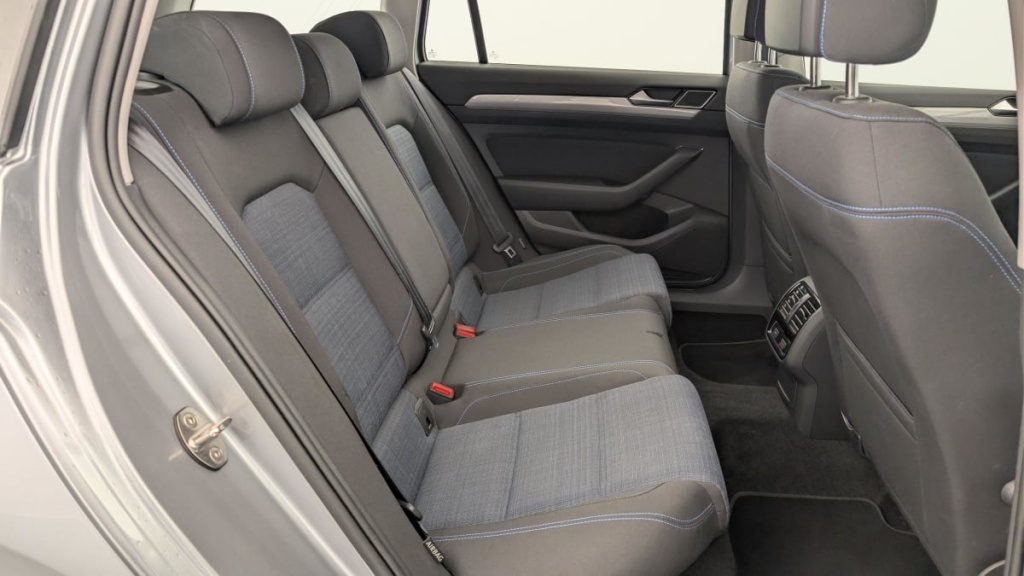 VOLKSWAGEN Passat SW 1.4 TSI Hybride Rechargeable DSG6 GTE - ref: 1-364643 - Photo 10