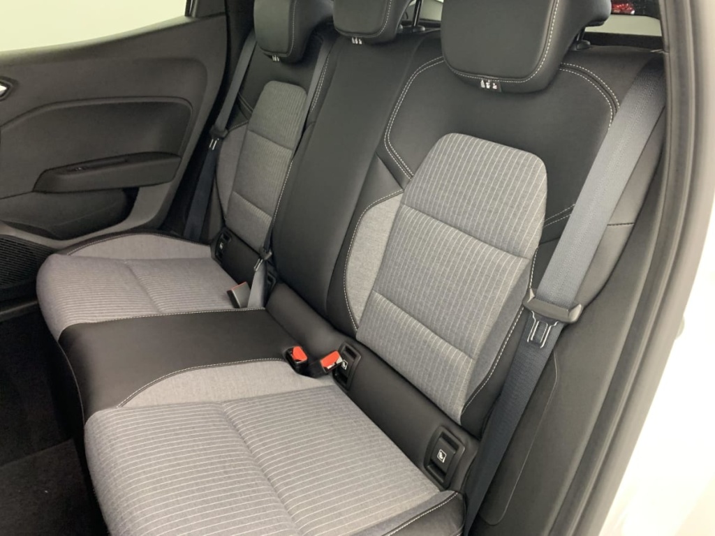 RENAULT Clio TCE 90 CH GSR2 TECHNO - ref: 1-364746 - Photo 20