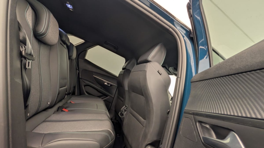 PEUGEOT 3008 Hybrid 180 e-EAT8 Allure Pack - ref: 1-365081 - Photo 10