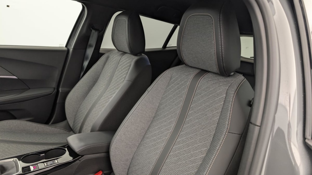 PEUGEOT 2008 100 S S BVM6 Allure - ref: 1-365099 - Photo 16