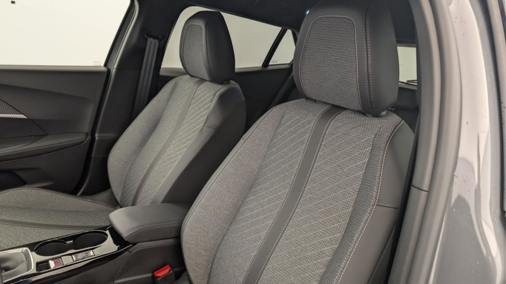 PEUGEOT 2008 100 S S BVM6 Allure - ref: 1-365104 - Photo 16