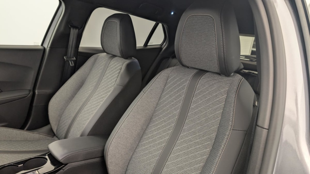 PEUGEOT 2008 100 S S BVM6 Allure - ref: 1-365119 - Photo 16