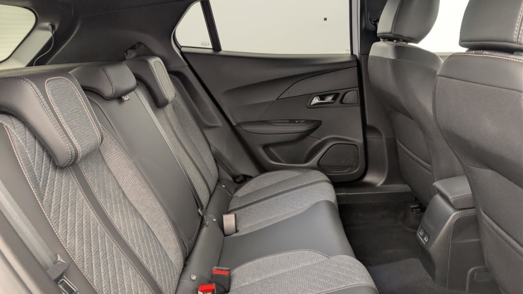 PEUGEOT 2008 100 S S BVM6 Allure - ref: 1-365134 - Photo 10