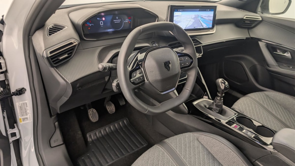 PEUGEOT 2008 100 S S BVM6 Allure - ref: 1-365135 - Photo 15