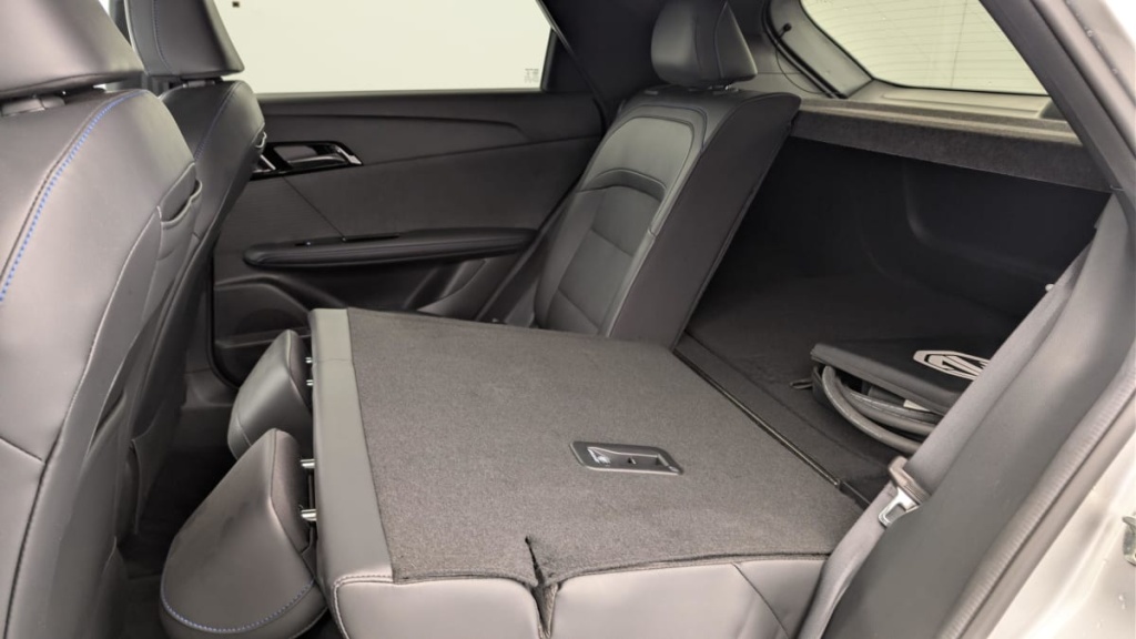 MG MG4 64KWH 204CH LUXURY - ref: 1-365157 - Photo 12