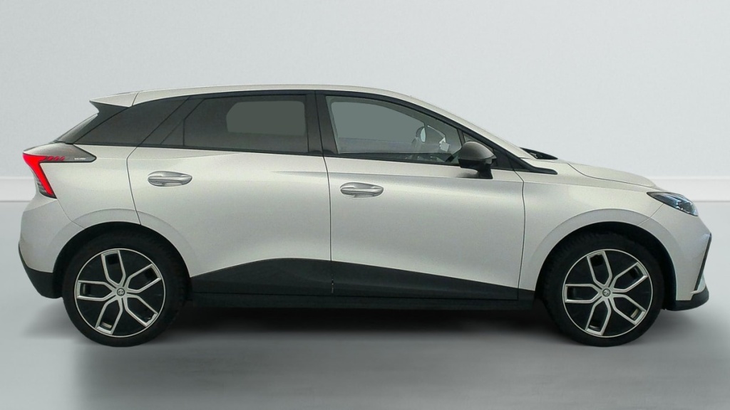 MG MG4 64KWH 204CH LUXURY - ref: 1-365157 - Photo 8