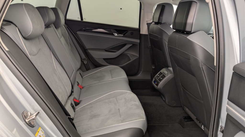 VOLKSWAGEN Passat 2.0 TDI EVO SCR 150 DSG7 Life Plus - ref: 1-365292 - Photo 10