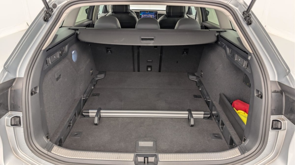 VOLKSWAGEN Passat 2.0 TDI EVO SCR 150 DSG7 Life Plus - ref: 1-365292 - Photo 11