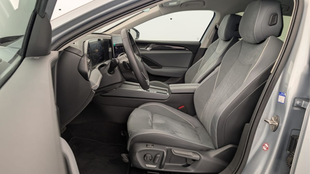 VOLKSWAGEN Passat 2.0 TDI EVO SCR 150 DSG7 Life Plus - ref: 1-365292 - Photo 16