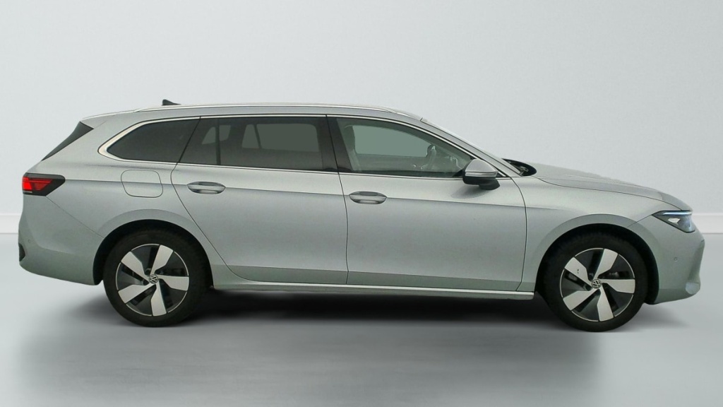 VOLKSWAGEN Passat 2.0 TDI EVO SCR 150 DSG7 Life Plus - ref: 1-365292 - Photo 8