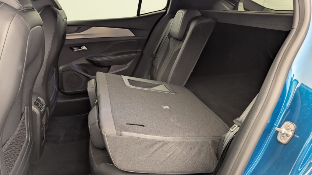 PEUGEOT 408 Hybrid 145 e-DCS6 GT - ref: 1-365324 - Photo 12