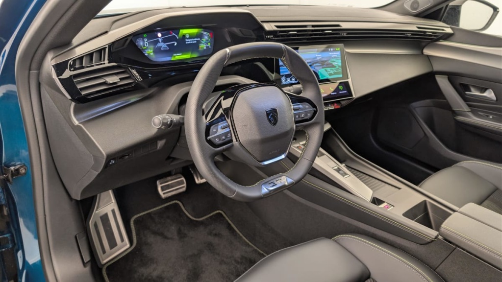 PEUGEOT 408 Hybrid 145 e-DCS6 GT - ref: 1-365324 - Photo 15