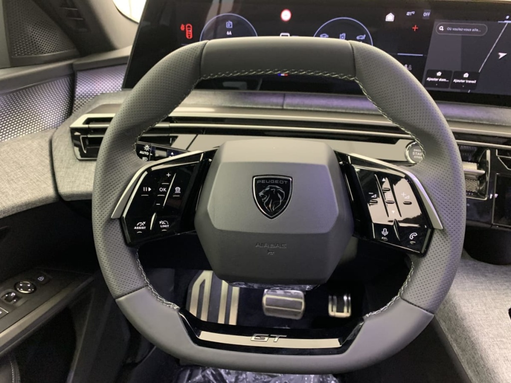 PEUGEOT 3008 Hybrid 145 e-DCS6 GT - ref: 1-365833 - Photo 16