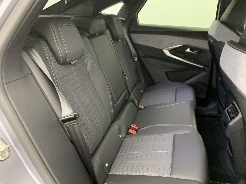 PEUGEOT 3008 Hybrid 145 e-DCS6 GT - ref: 1-365861 - Photo 10