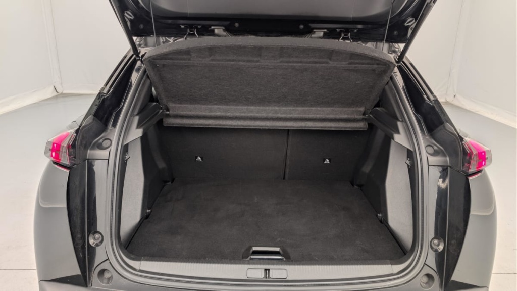 PEUGEOT 2008 136 ch GT - ref: 1-366060 - Photo 11