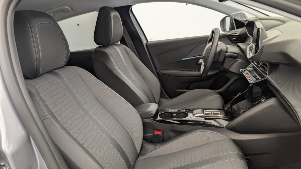 PEUGEOT 208 50 KWH 136CH ALLURE - ref: 1-366094 - Photo 9