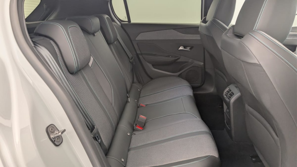 PEUGEOT 308 Hybrid 145 e-DCS6 Allure - ref: 1-366302 - Photo 10