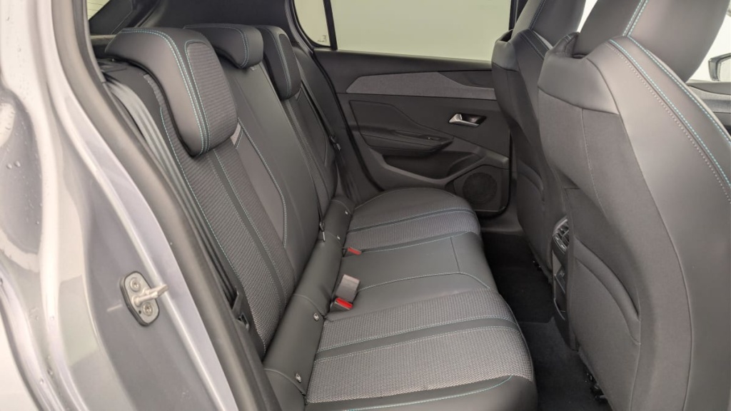 PEUGEOT 308 Hybrid 145 e-DCS6 Allure - ref: 1-366305 - Photo 10