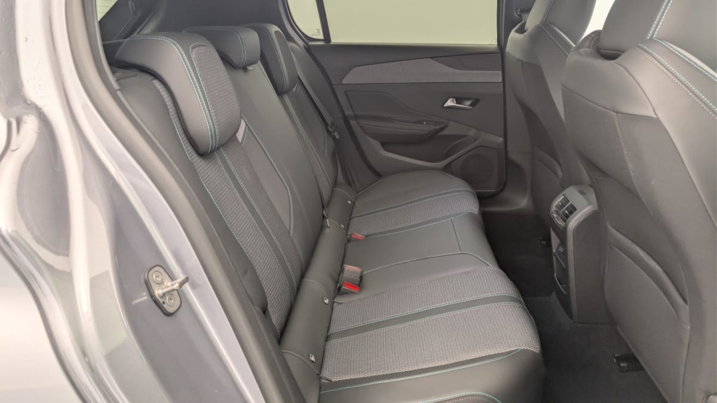 PEUGEOT 308 Hybrid 145 e-DCS6 Allure - ref: 1-366307 - Photo 10