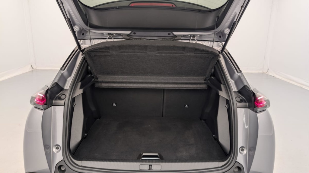 PEUGEOT 2008 50 kWh 136 ch GT - ref: 1-366502 - Photo 11