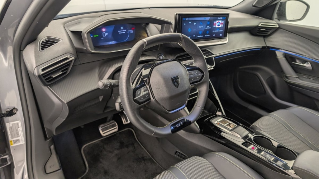 PEUGEOT 2008 50 kWh 136 ch GT - ref: 1-366539 - Photo 15