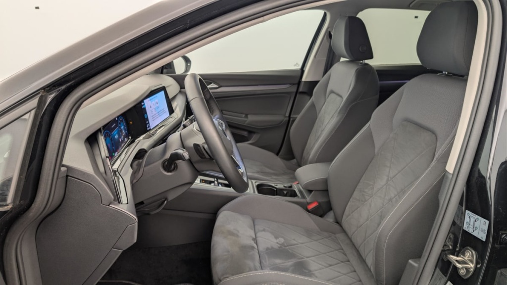 VOLKSWAGEN Golf 1.5 ETSI OPF 150 DSG7 STYLE - ref: 1-366603 - Photo 16