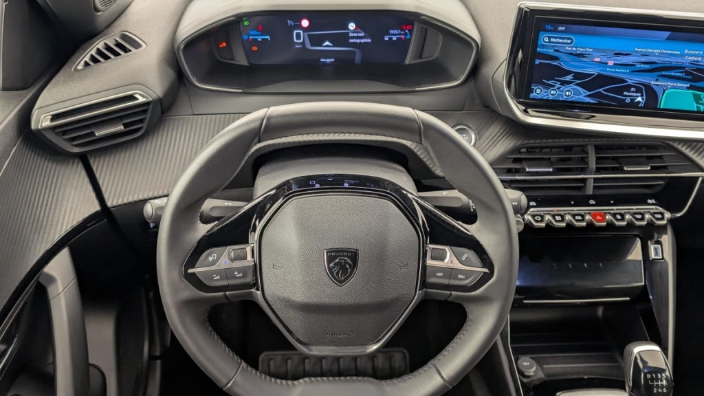 PEUGEOT 2008 100 S S BVM6 Allure - ref: 1-366640 - Photo 14