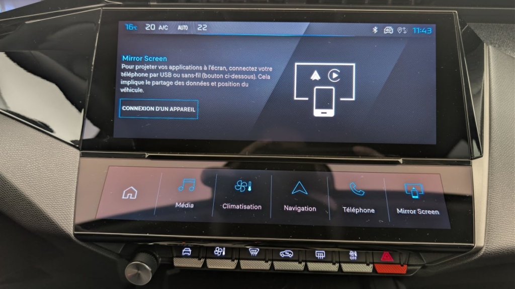 PEUGEOT 308 SW PHEV 180 e-EAT8 Allure - ref: 1-366782 - Photo 18