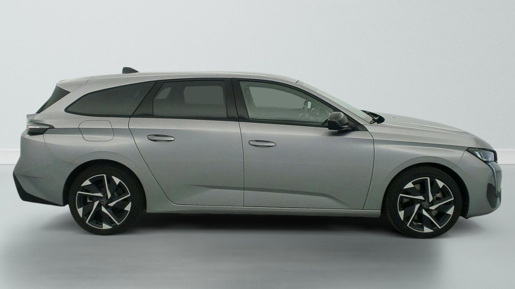 PEUGEOT 308 SW PHEV 180 e-EAT8 Allure - ref: 1-366782 - Photo 8