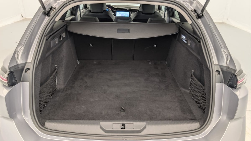 PEUGEOT 308 SW PHEV 180 e-EAT8 Allure - ref: 1-366784 - Photo 11