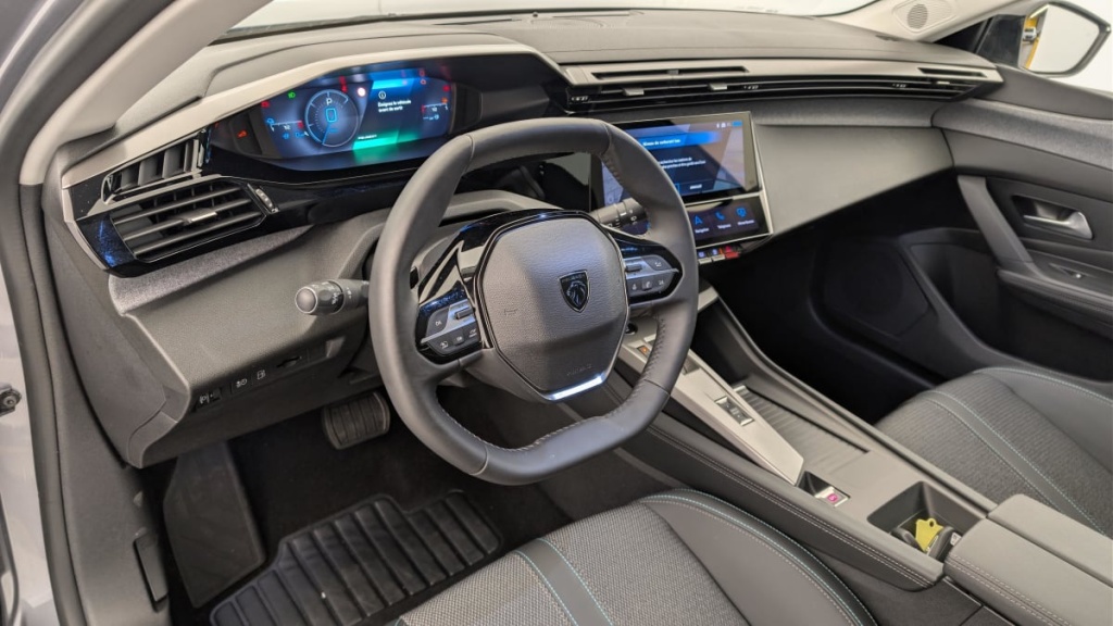 PEUGEOT 308 SW PHEV 180 e-EAT8 Allure - ref: 1-366784 - Photo 15