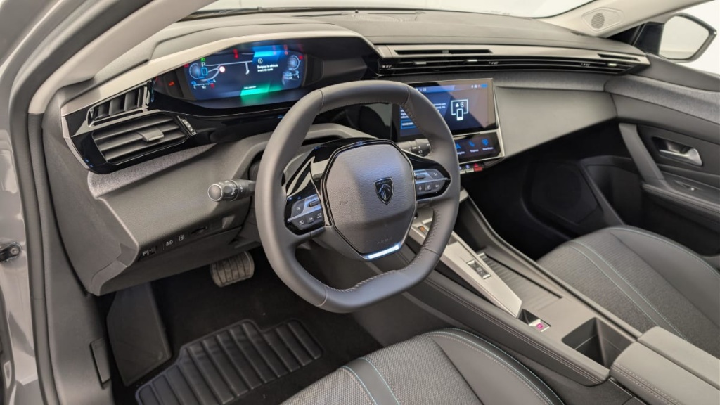 PEUGEOT 308 SW PHEV 180 e-EAT8 Allure - ref: 1-366789 - Photo 15