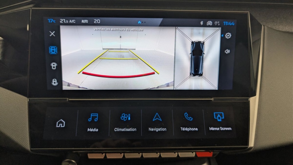 PEUGEOT 308 SW PHEV 180 e-EAT8 Allure - ref: 1-366793 - Photo 19