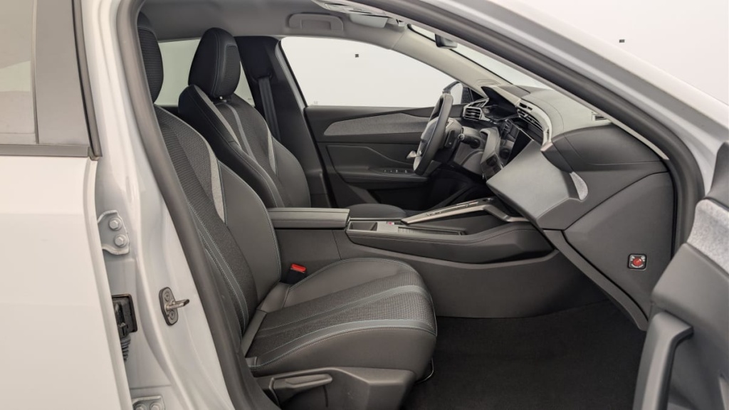 PEUGEOT 308 SW PHEV 180 e-EAT8 Allure - ref: 1-366793 - Photo 9