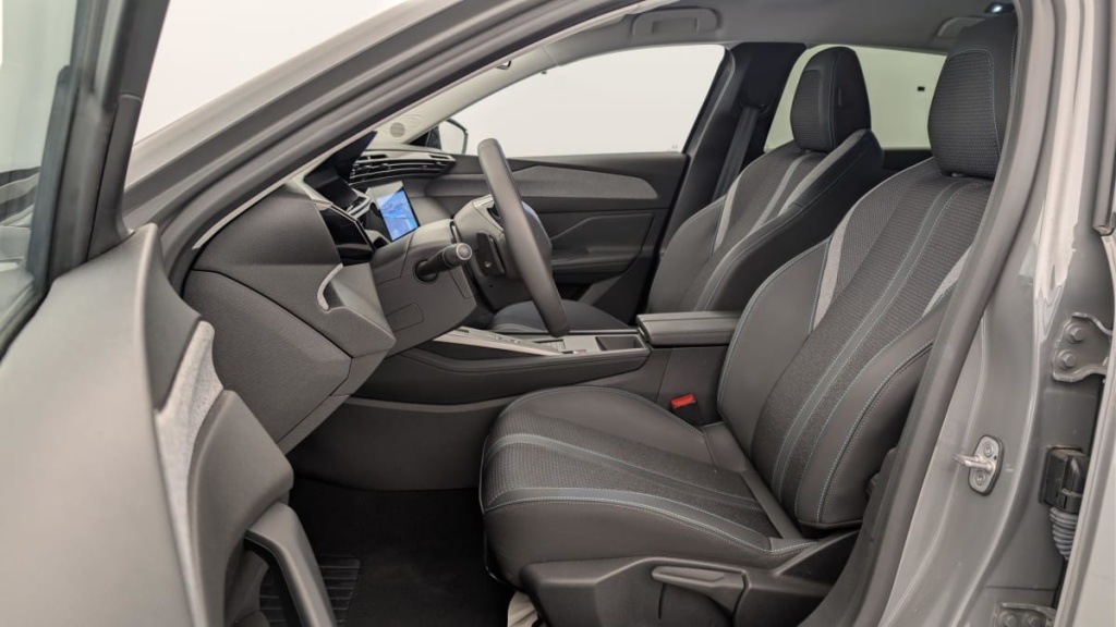 PEUGEOT 308 PHEV 180 e-EAT8 Allure - ref: 1-366827 - Photo 16