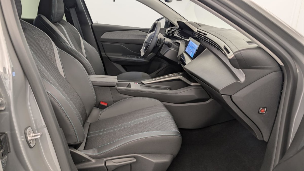 PEUGEOT 308 PHEV 180 e-EAT8 Allure - ref: 1-366827 - Photo 9