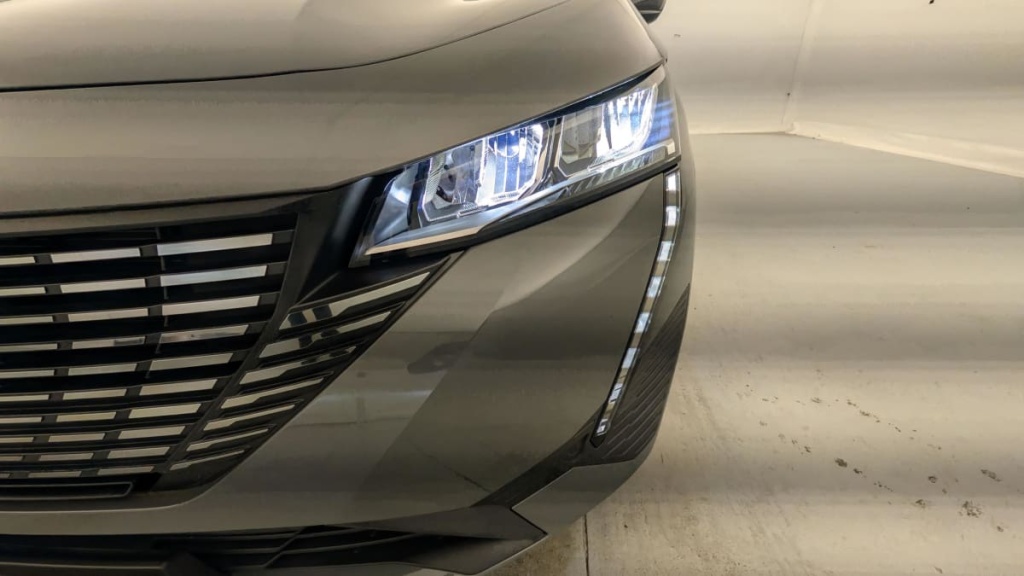 PEUGEOT 308 PHEV 180 e-EAT8 Allure - ref: 1-366828 - Photo 16