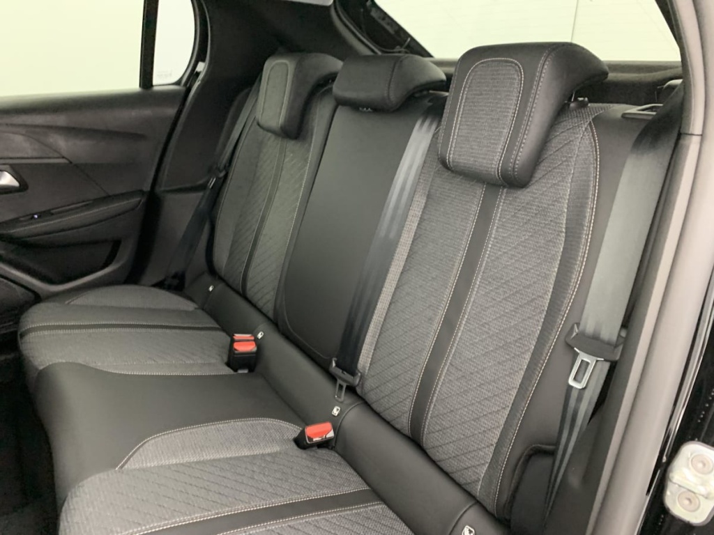 PEUGEOT 208 Hybrid 110 e-DCS6 Allure - ref: 1-366911 - Photo 18