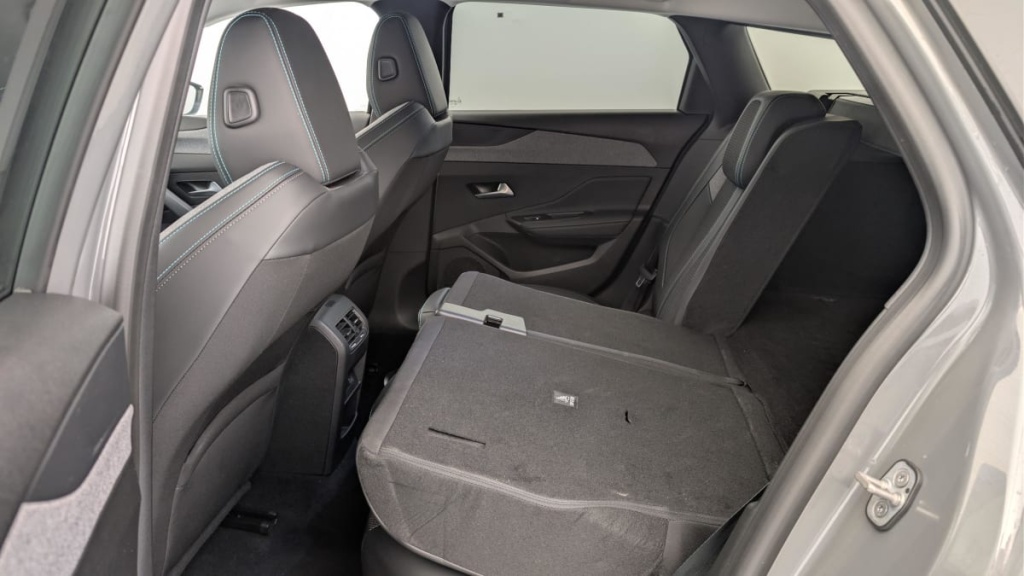 PEUGEOT 308 SW PureTech 130ch S S BVM6 Allure - ref: 1-367037 - Photo 12