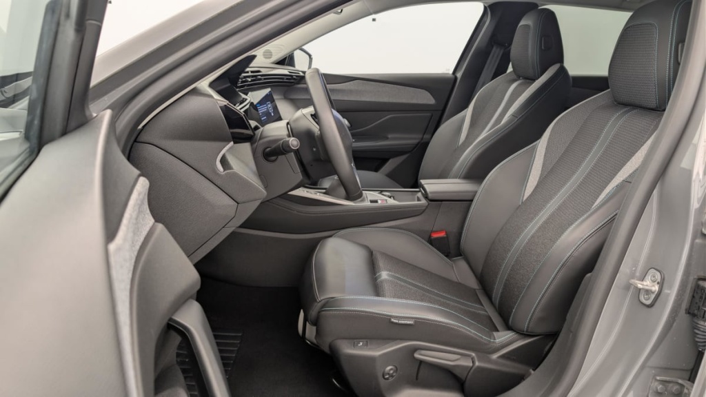 PEUGEOT 308 SW PureTech 130ch S S BVM6 Allure - ref: 1-367037 - Photo 16