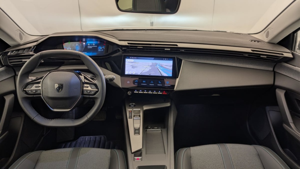 PEUGEOT 308 Hybrid 145 e-DCS6 Allure - ref: 1-367038 - Photo 13