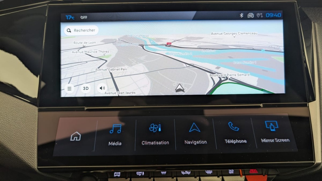 PEUGEOT 308 SW PHEV 180 e-EAT8 Allure - ref: 1-367047 - Photo 17