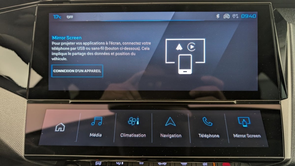 PEUGEOT 308 SW PHEV 180 e-EAT8 Allure - ref: 1-367047 - Photo 18