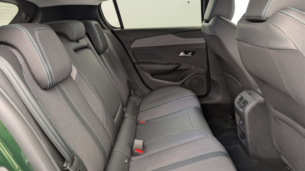 PEUGEOT 308 PureTech 130ch S S BVM6 Allure - ref: 1-367065 - Photo 10