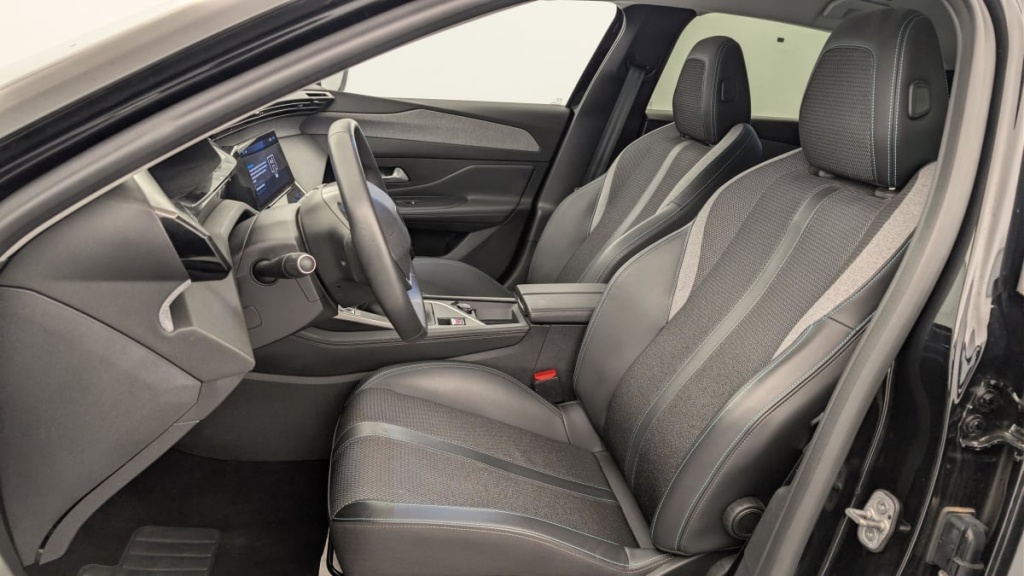 PEUGEOT 308 PureTech 130ch S S BVM6 Allure - ref: 1-367068 - Photo 16