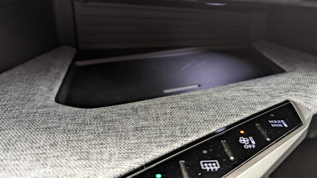 PEUGEOT 3008 HYBRID 136 E-DCS6 ALLURE - ref: 1-367149 - Photo 20