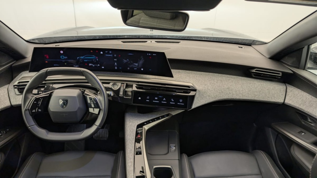 PEUGEOT 3008 HYBRID 136 E-DCS6 ALLURE - ref: 1-367151 - Photo 13