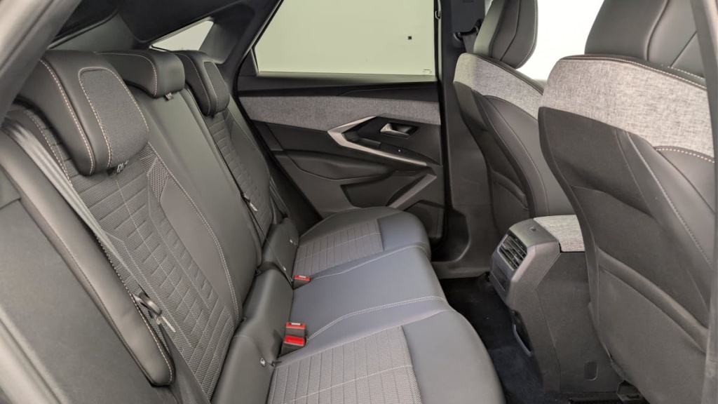 PEUGEOT 3008 HYBRID 136 E-DCS6 ALLURE - ref: 1-367154 - Photo 10