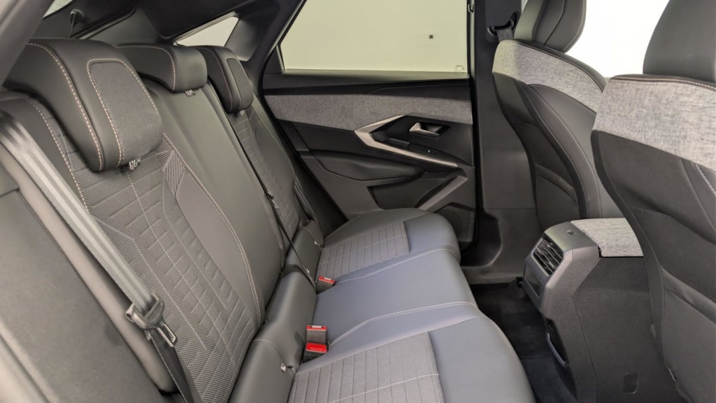 PEUGEOT 3008 HYBRID 136 E-DCS6 ALLURE - ref: 1-367158 - Photo 10